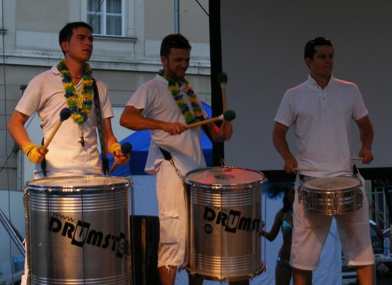 Drumsters