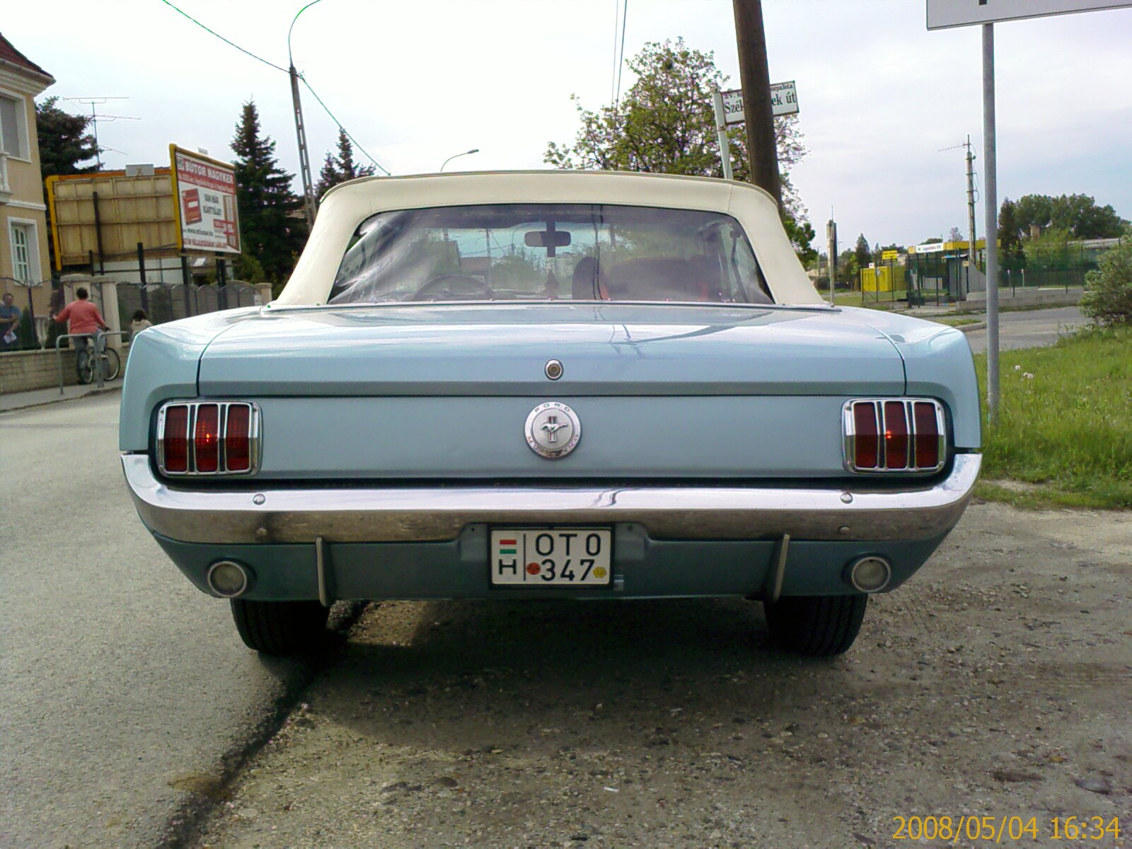 Ford Mustang IMAGE 00395