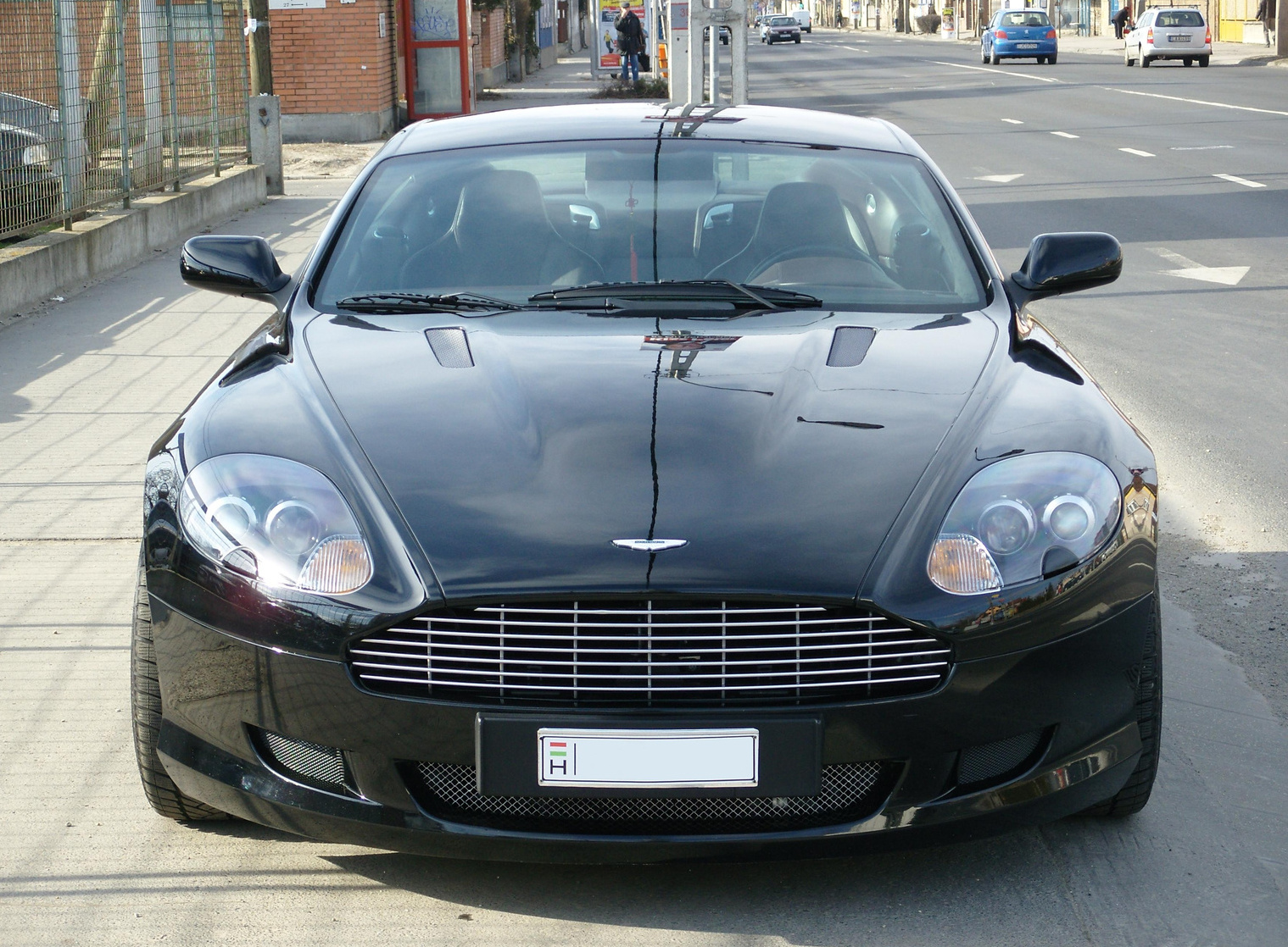 Aston Martin DB9 2