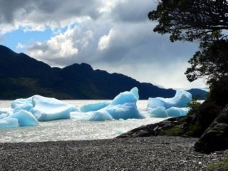 A Lago Grey partján