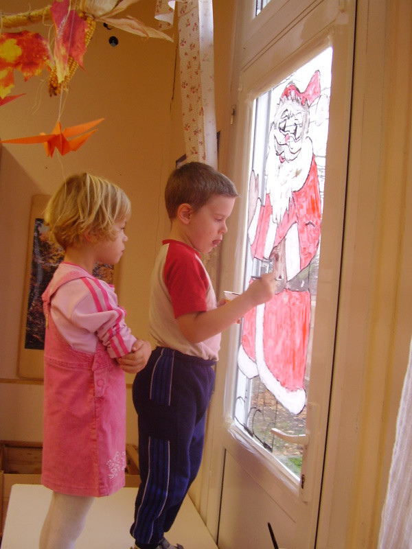 2007.11.14.ovi Mikulás festés az ablakra 013