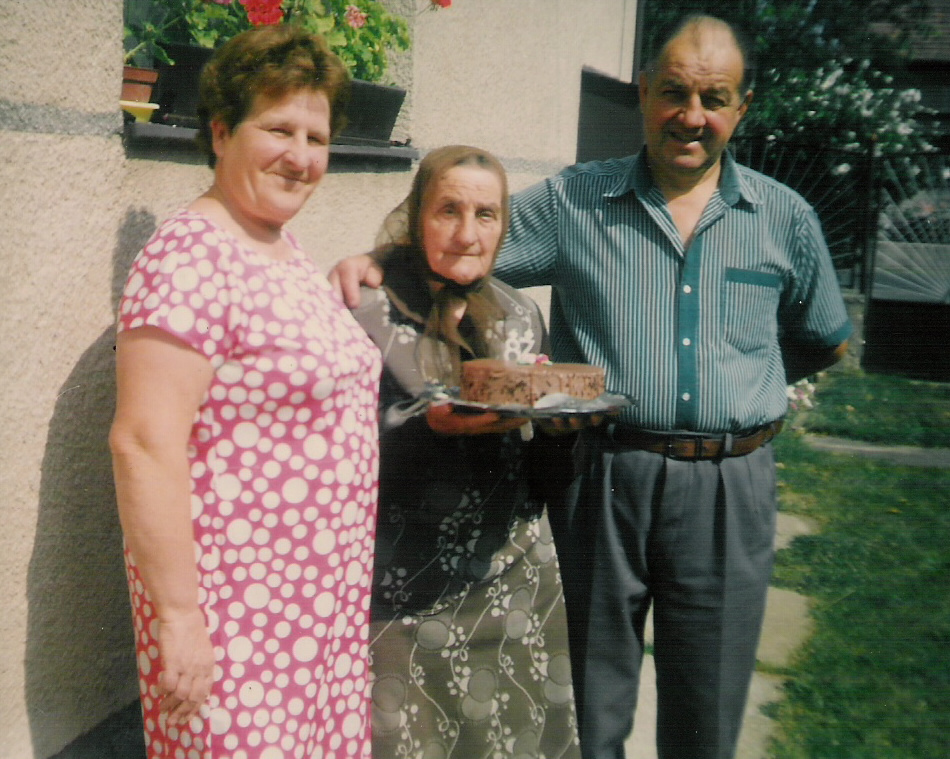 3.7. Margit nénje, Bözsi mama és Apu