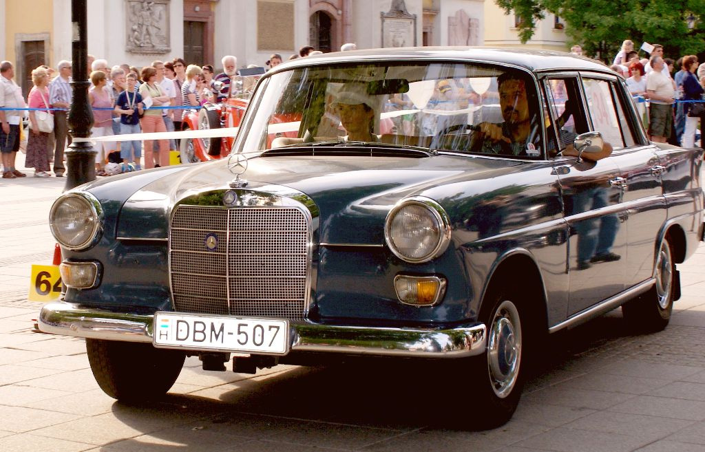 Mercedes W111 200 D 1967-ből