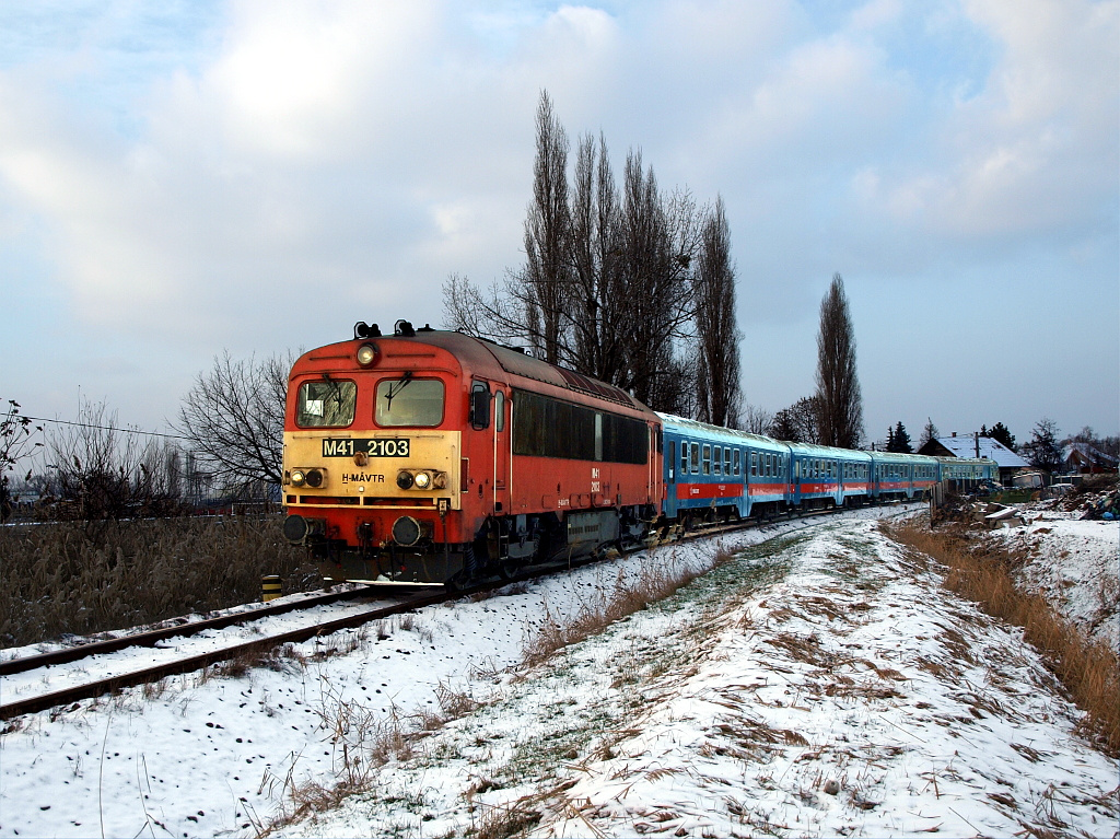 M41-2103 Kispest 2009.12.17.