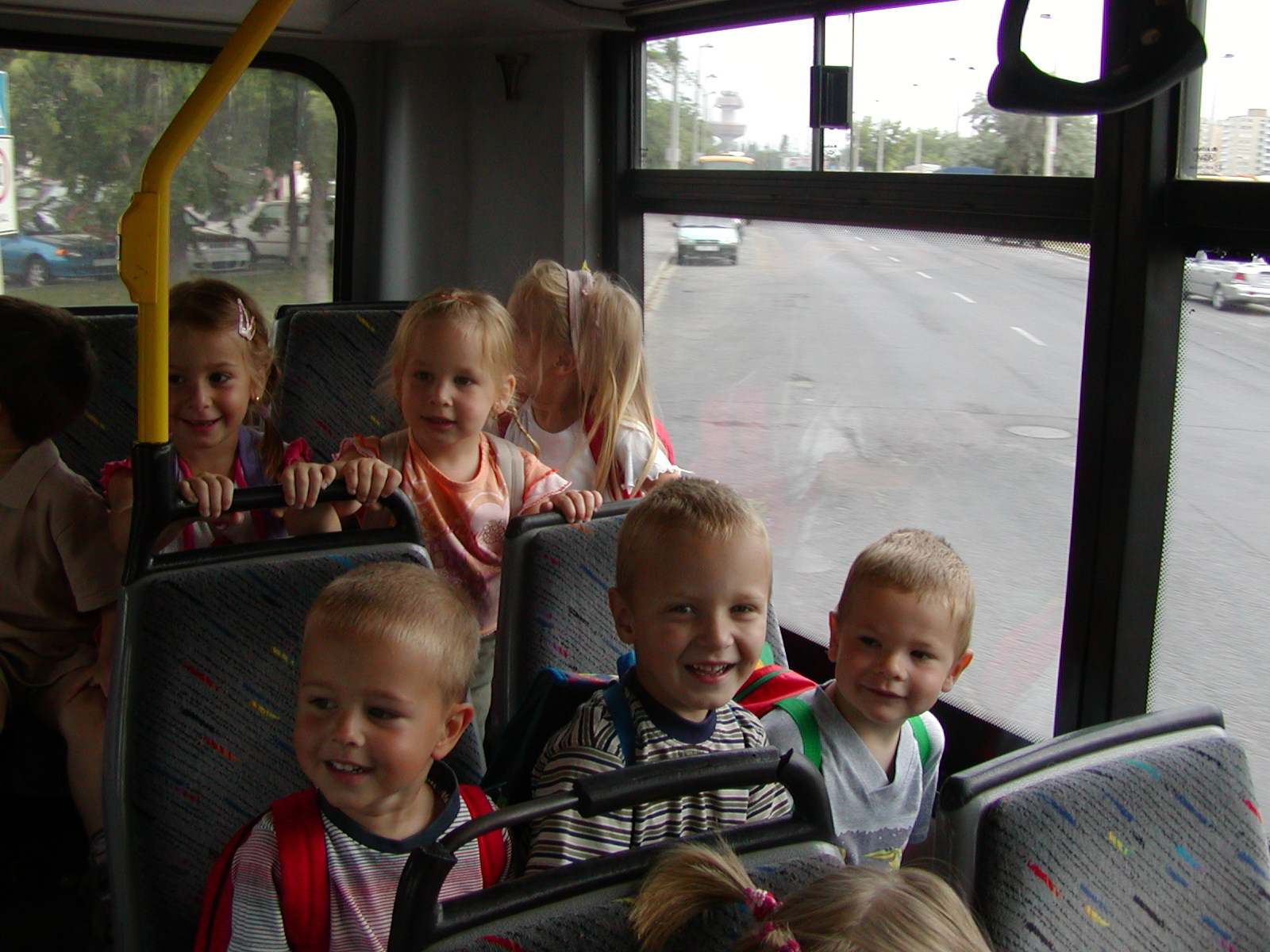 Lillus, Lili, Ági, Kristóf, Tamás, Levi