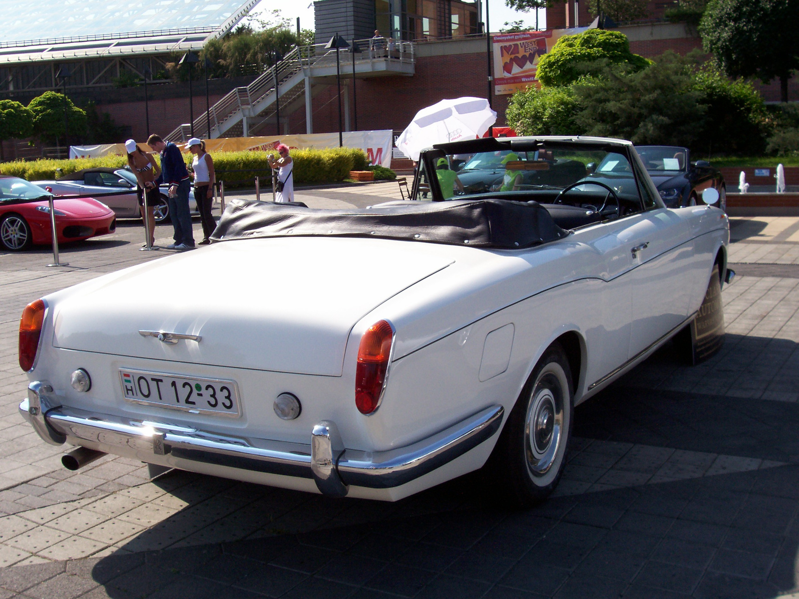 Rolls Royce Corniche