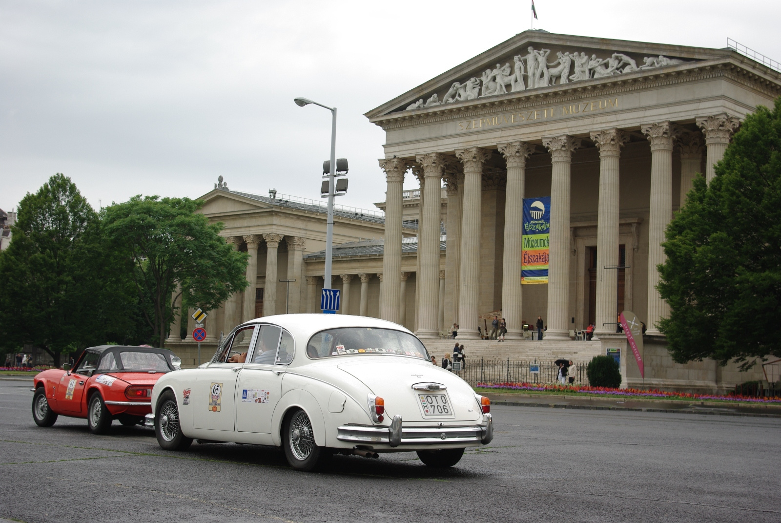 Jaguar MK2 & Triumph Spitfire