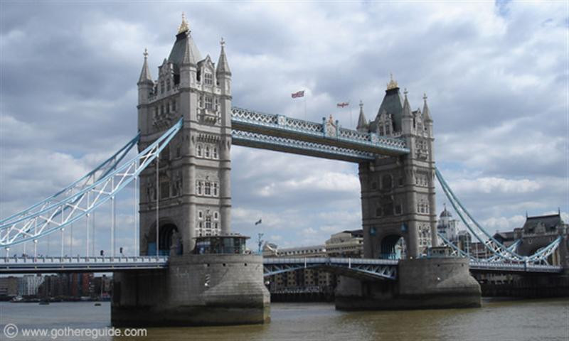 Tower bridge (Medium)