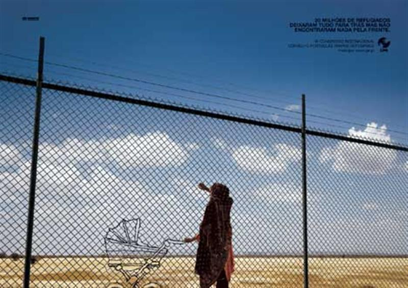 refugees-fence-pram (Medium)