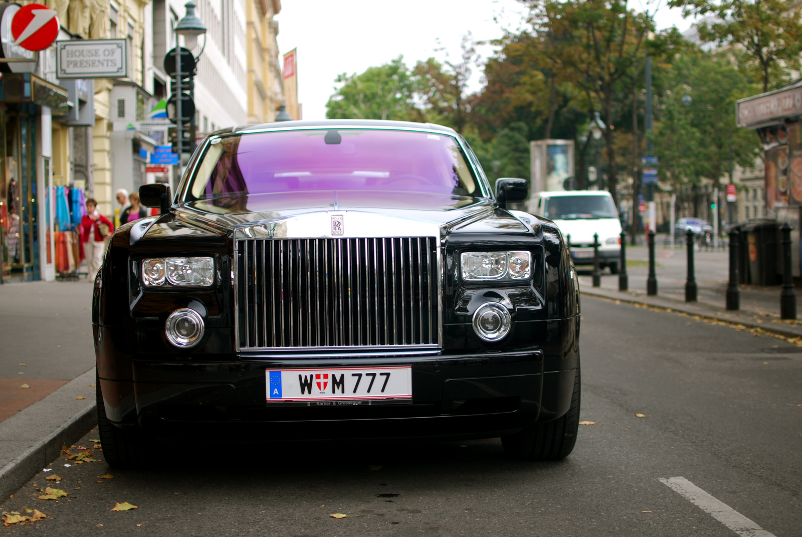 Rolls Royce Phantom EWB