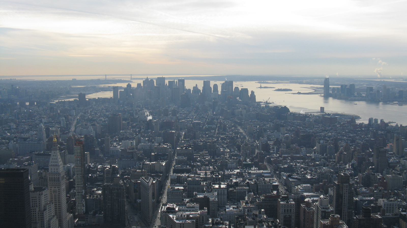 Manhattan and the two islands