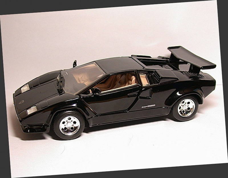 LAMBORGHINI COUNTACH KÍNAI 1 24