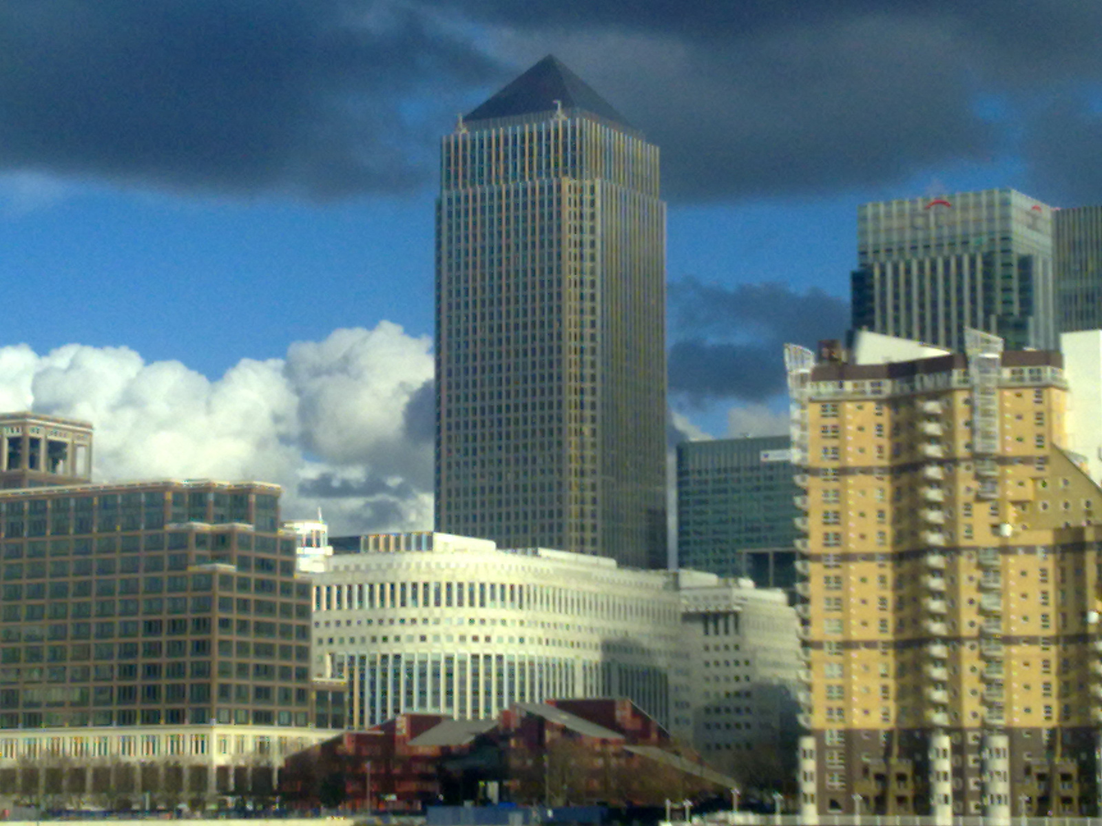 Canary Wharf bank skyline 2