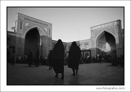 Párban (Mashad, 1992)