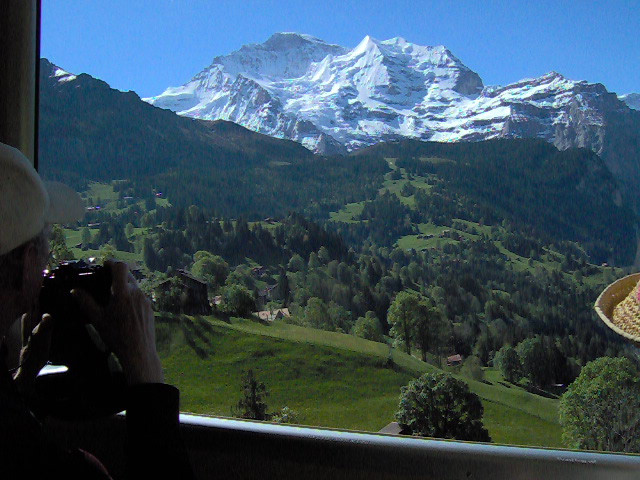 Vonatról a  kilátás                                     Jungfrau