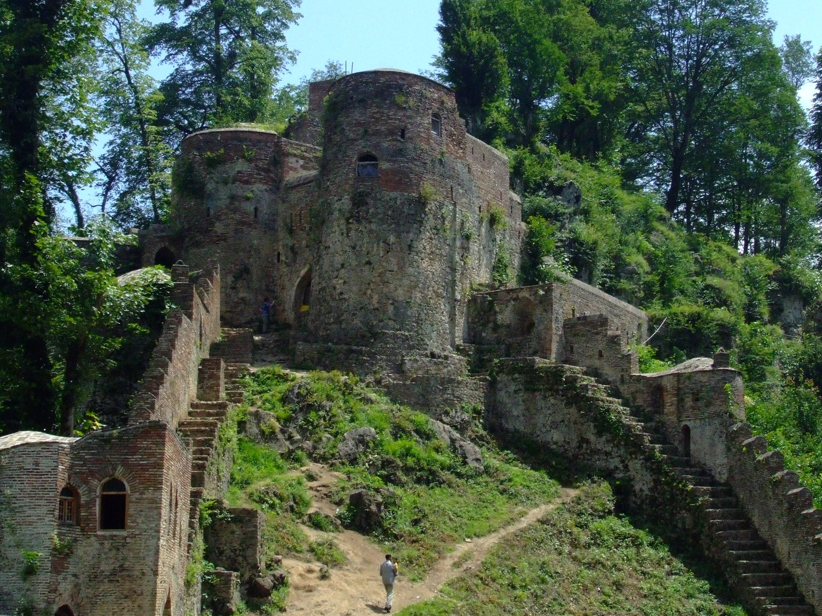 Irán 2417 Qal'eh Rudkhan Fuman