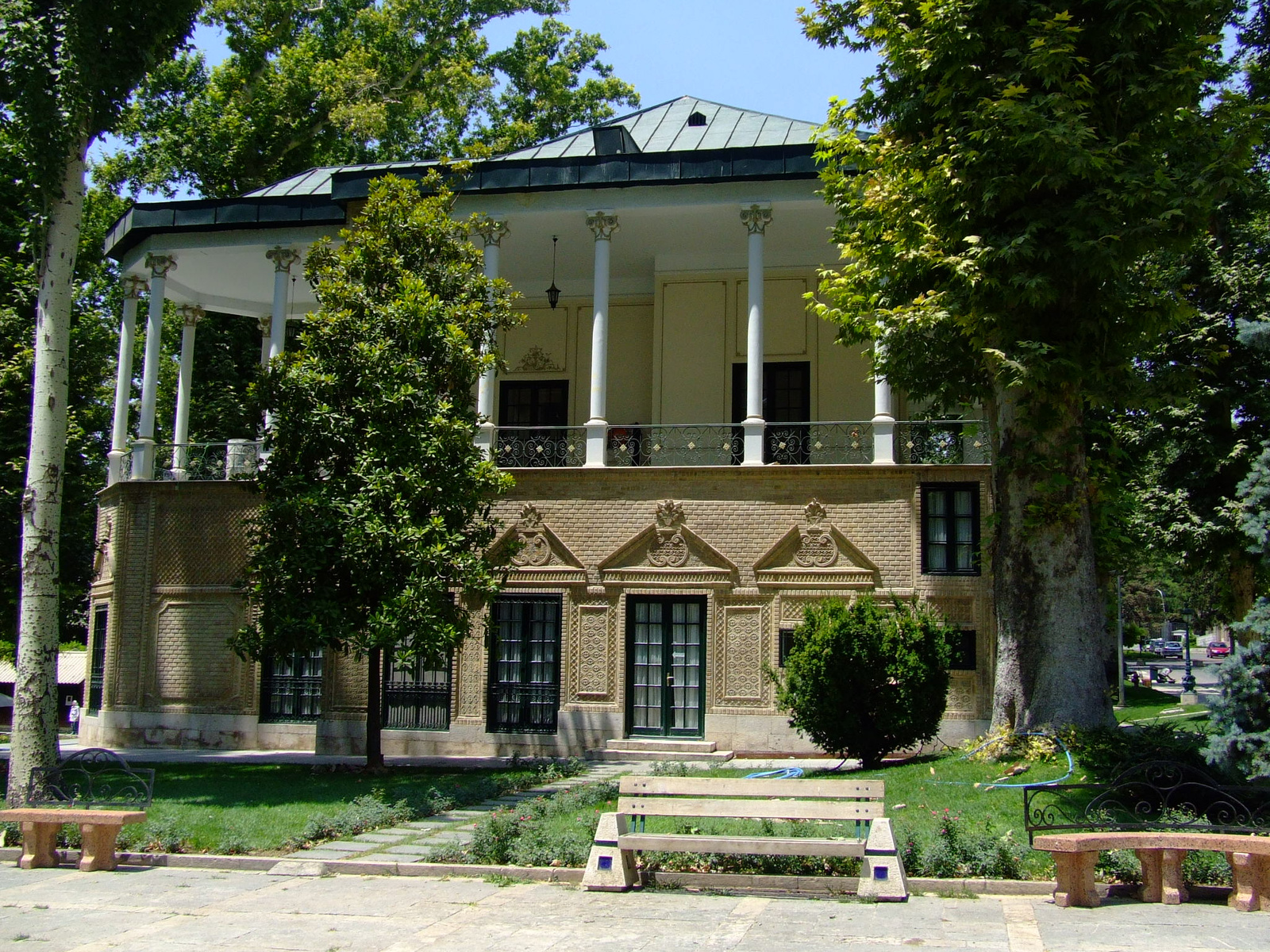 Irán 3327 Ahmad shah pavilon Niavaran múzeum Teheran