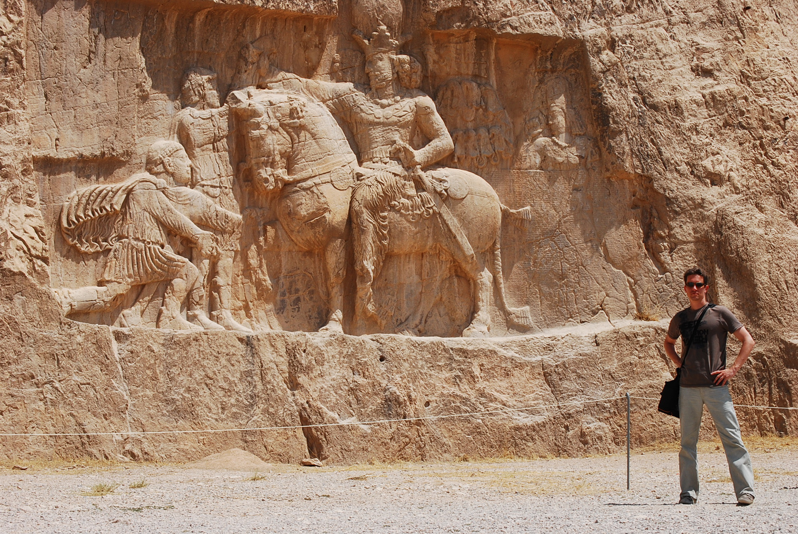 Irán 2181 I. Shapur győzelme Valerianus császár felett Naqsh-e R