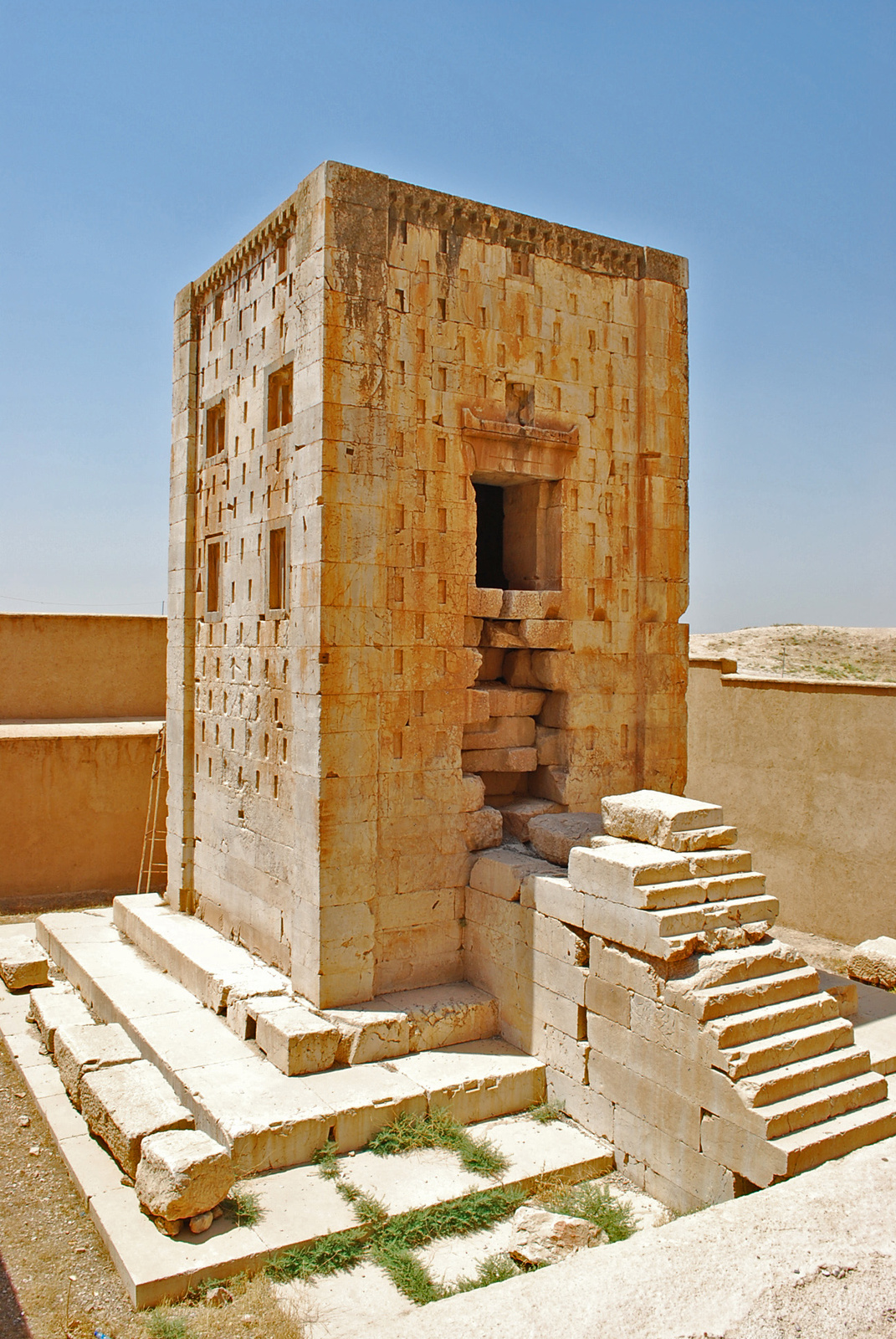 Irán 2216 Zardosht kockája Naqsh-e Rostam