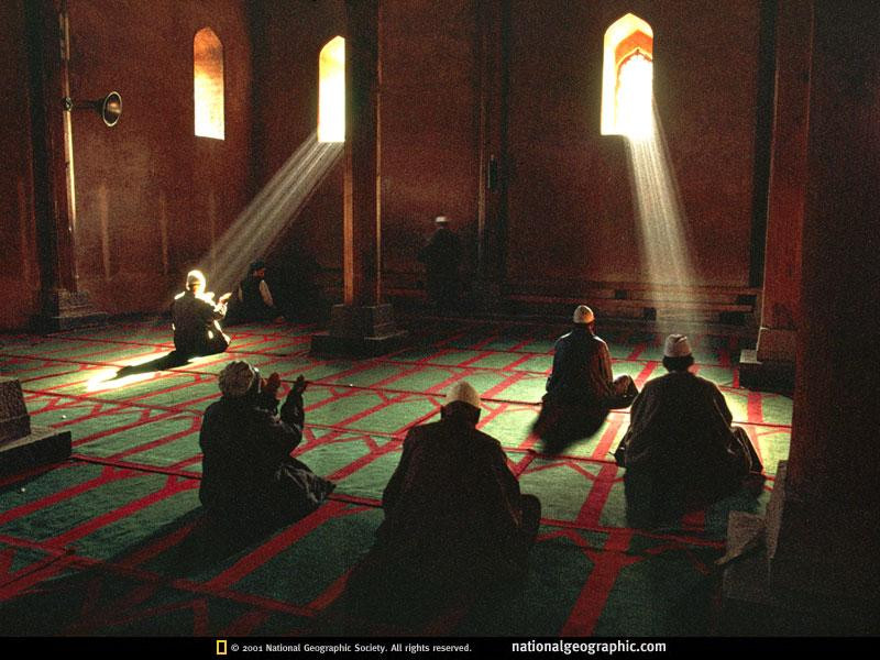 srinagar-mosque-prayer-527134-sw (Medium)