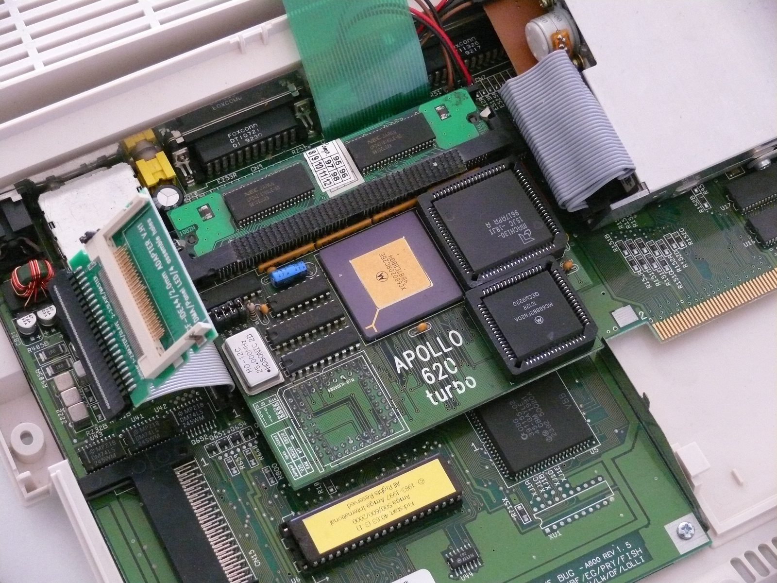 ELBOX / ACT Apollo 620 in Commodore Amiga 600