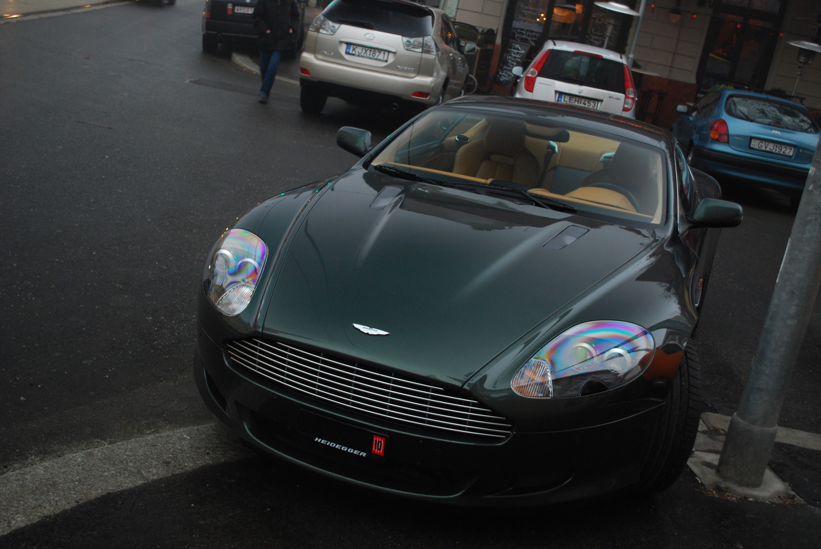 Aston Martin DB9