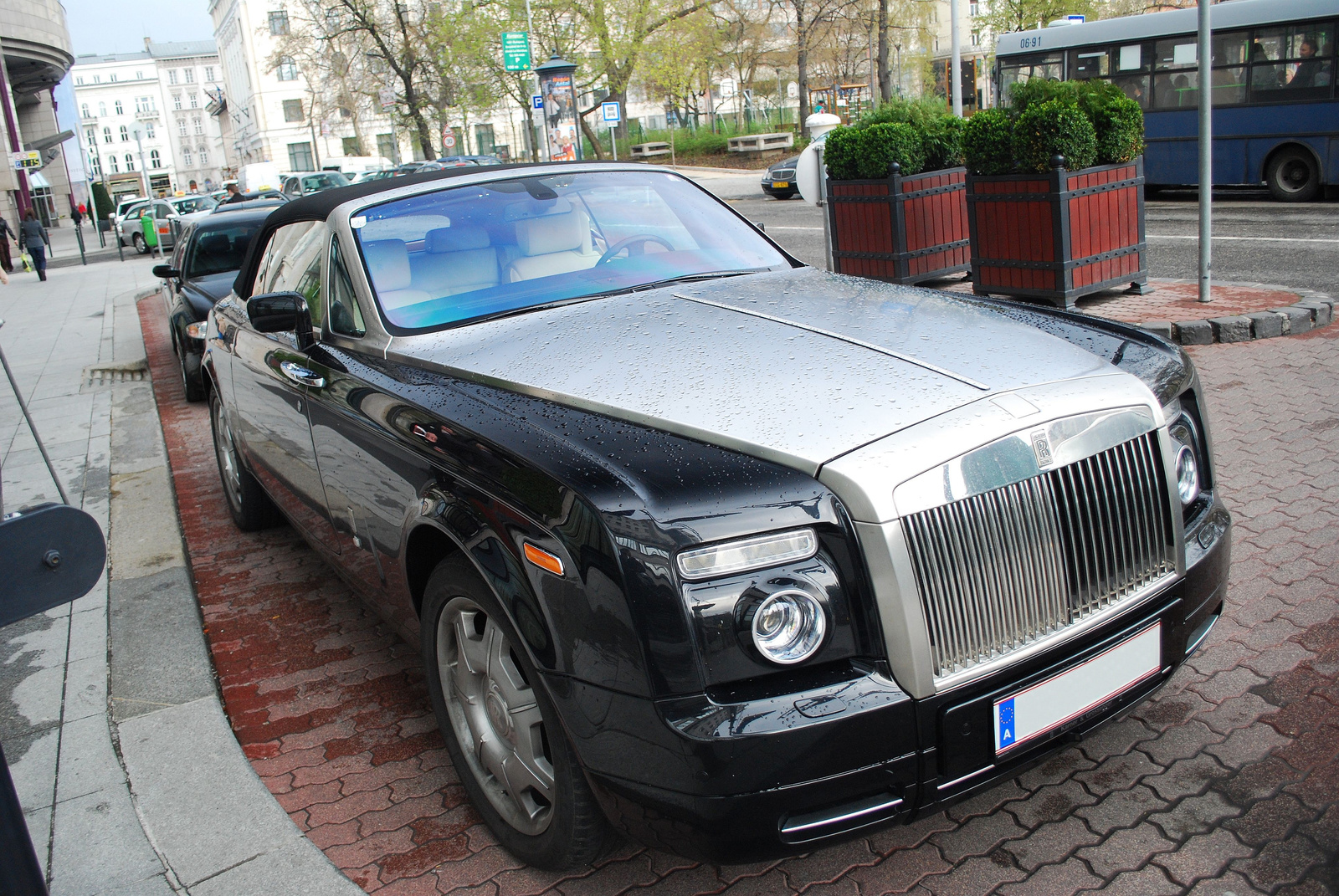 Rolls Royce Phantom Drophead Coupe