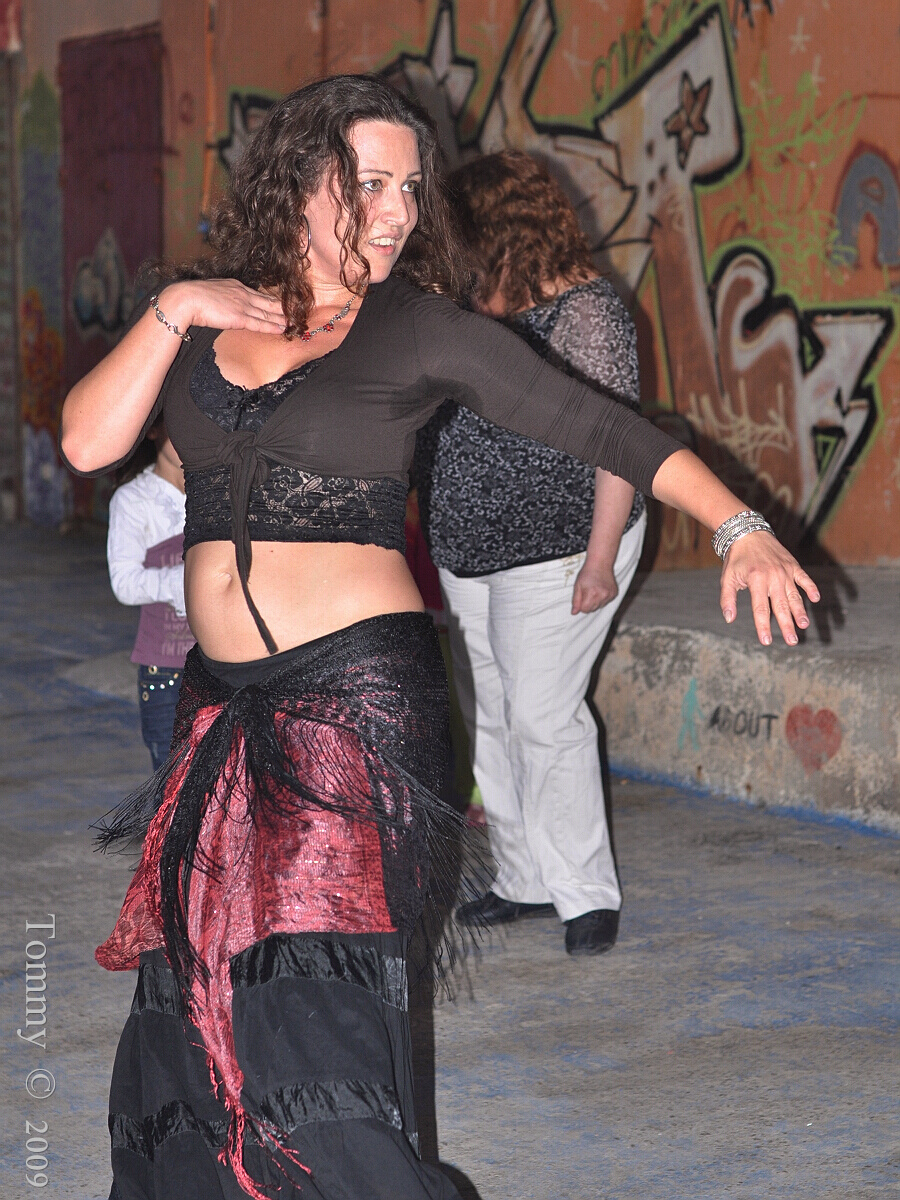 Belly dancer