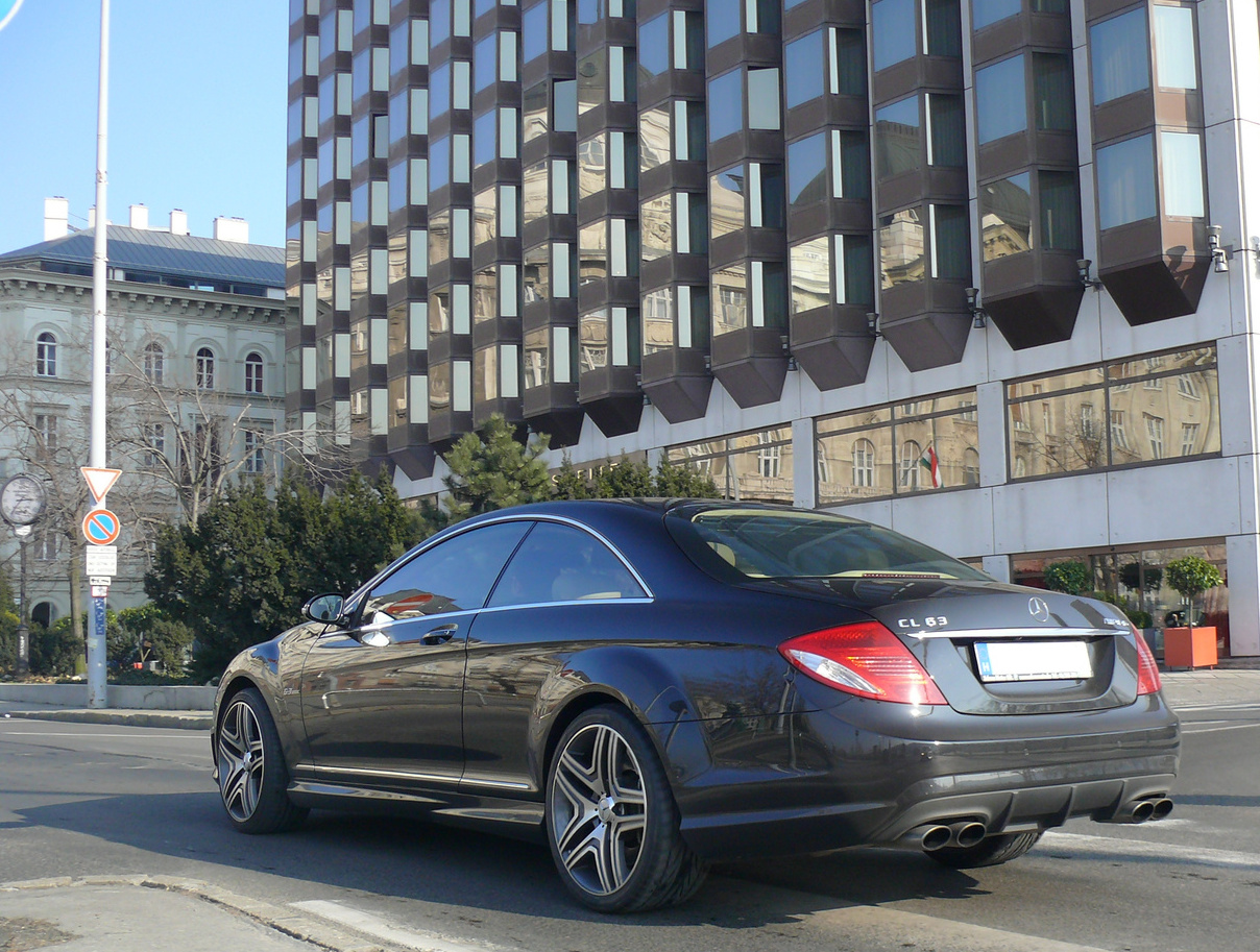 Mercedes CL63 AMG