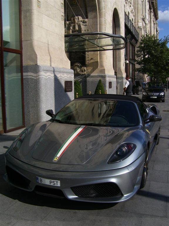 Ferrari Scuderia Spider 16M 2