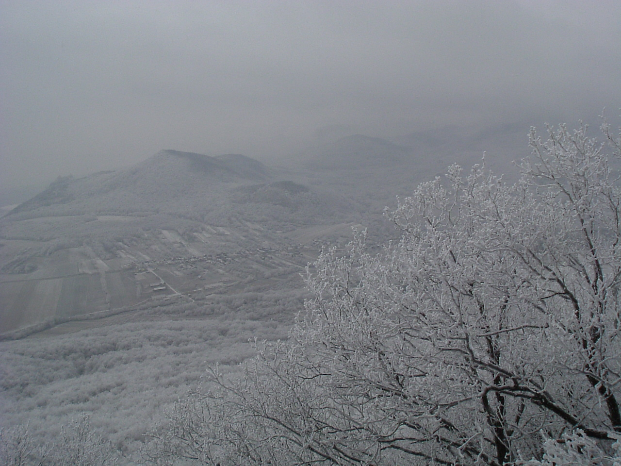 DSCF6444Bába-tetőről a Füzéri vár