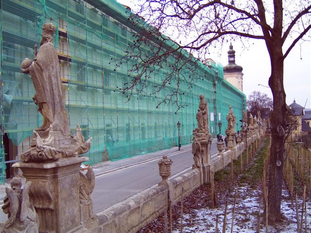 Kutná Hora, a Szent Borbála-katedrális mellett