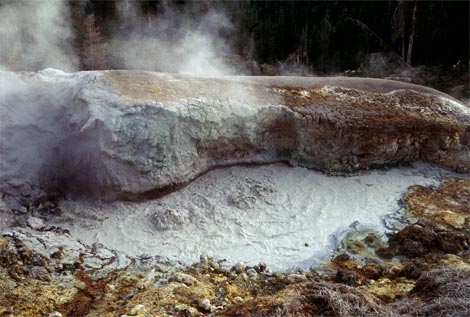 steam-mount-st-helens-701330-ga