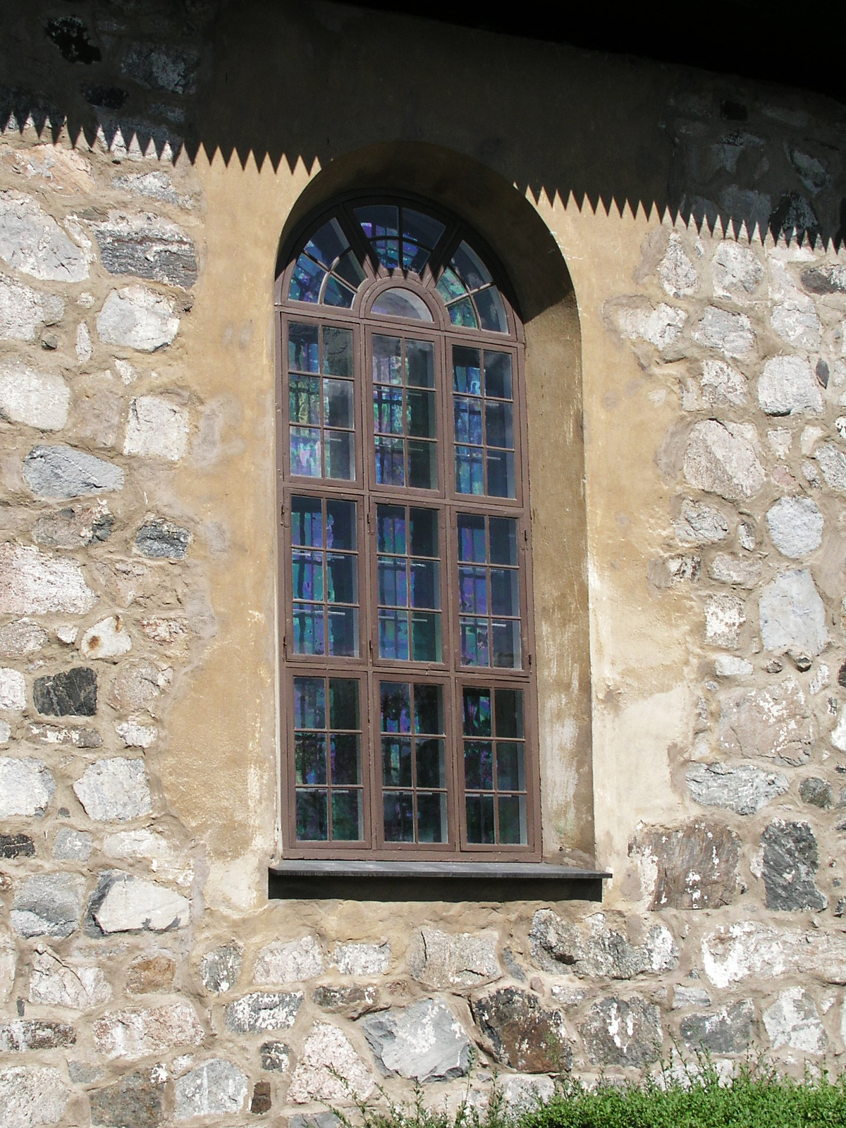 Botkyrka kyrka Church window