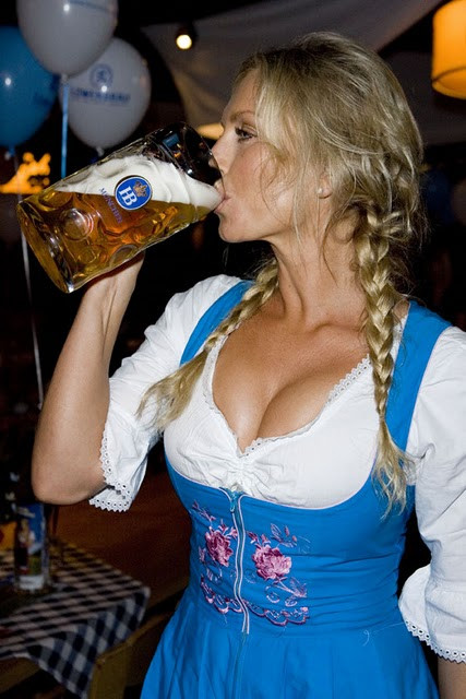 oktoberfest-girl,,