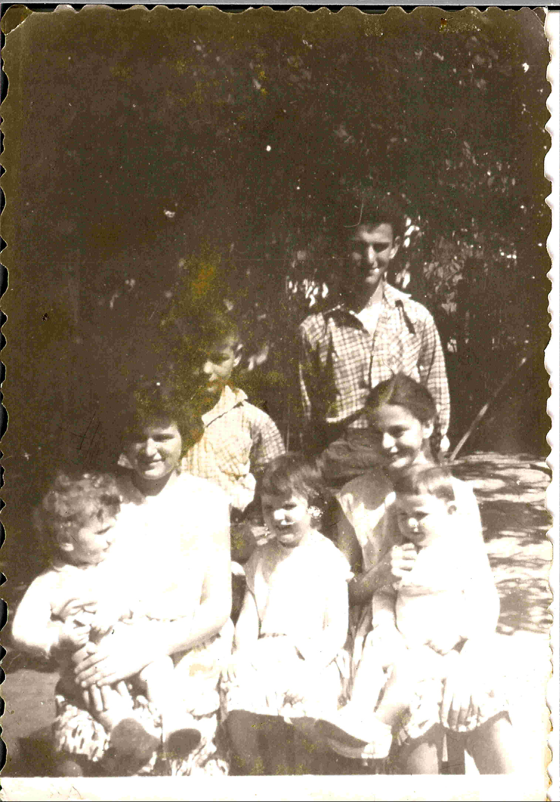 1962-0001-Tibi, Marika, Lajos, Fanyi, Jóska, Jaja, Pityu