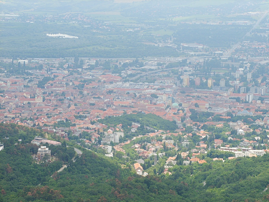 pécs (Y)