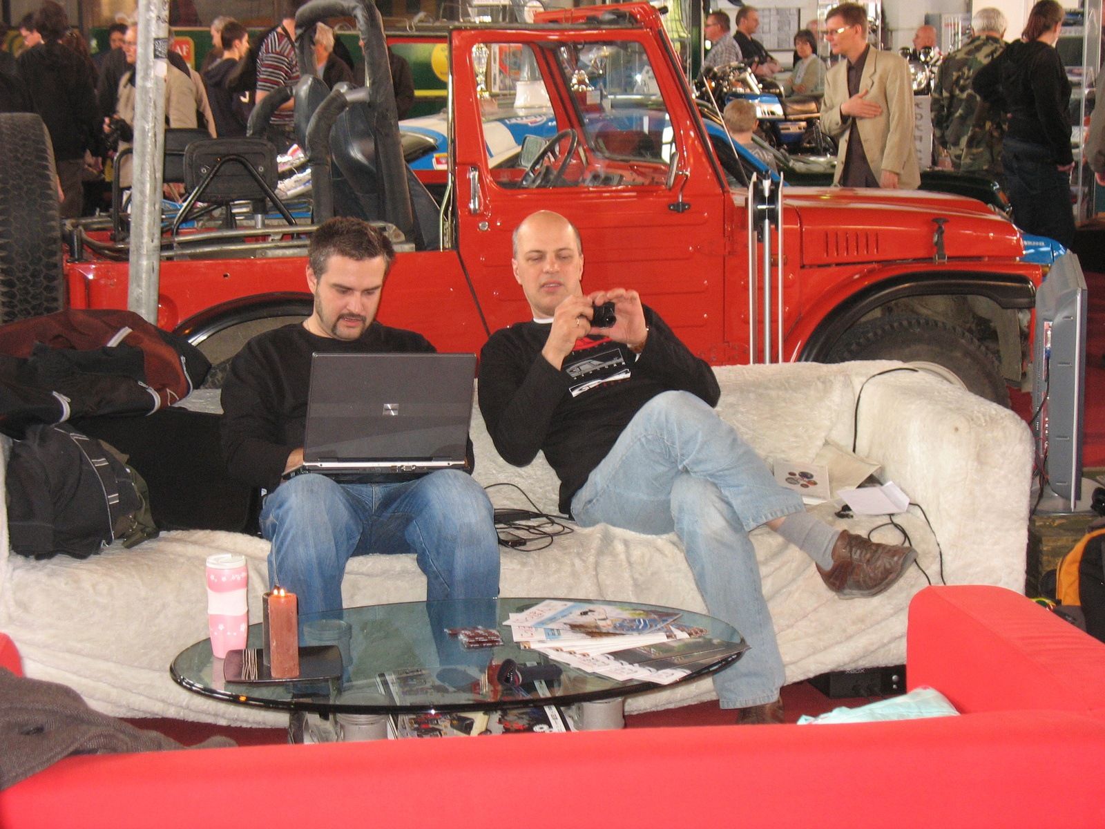 TotalCar-OT-2011-0-Stand-06-Csikos&OMM