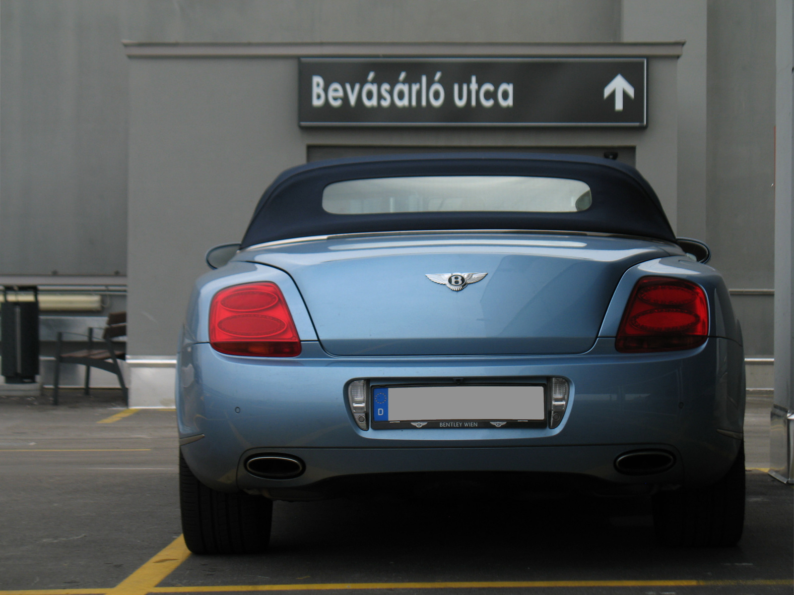 Bentley Continental GTC