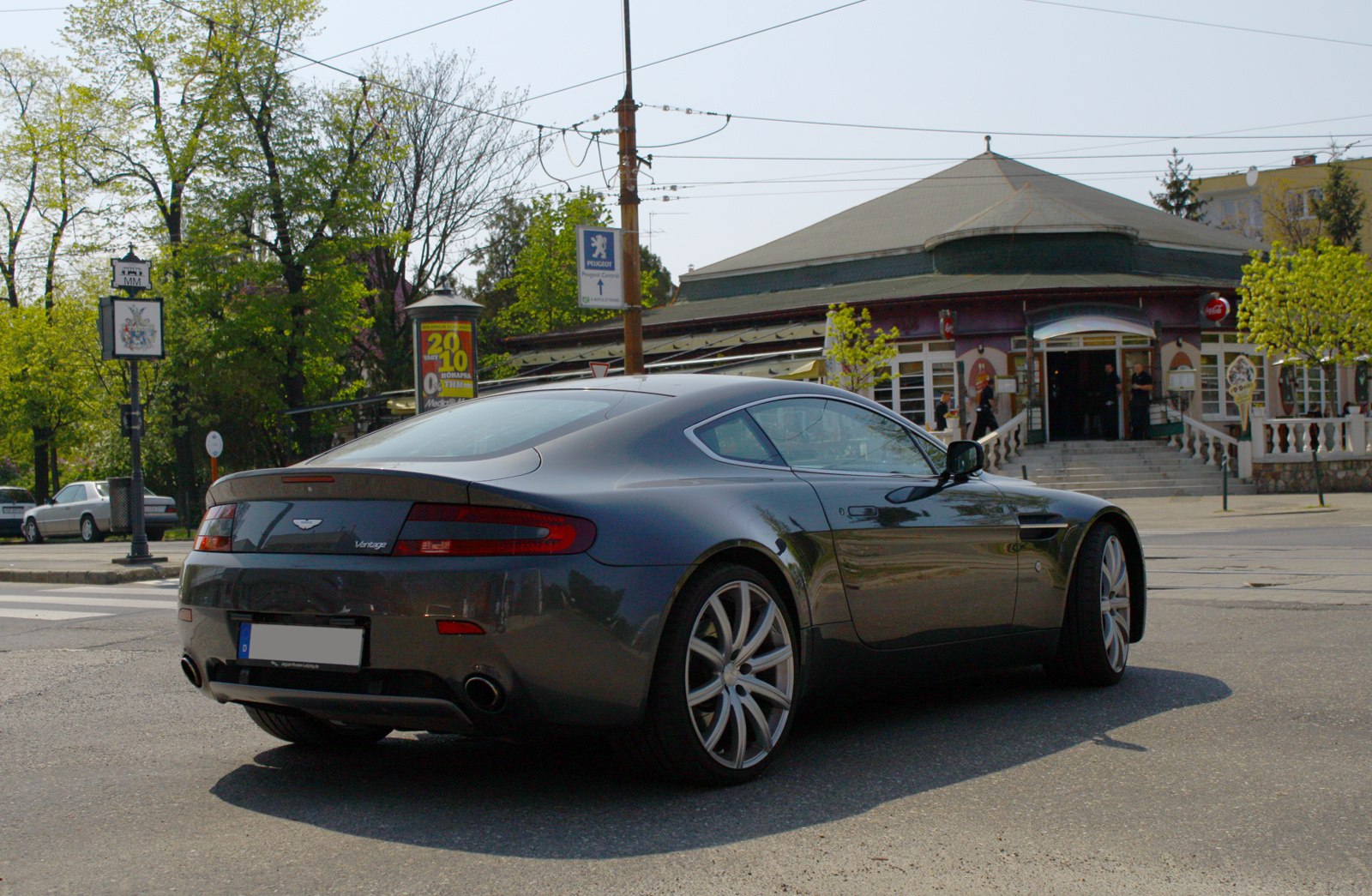 Aston Martin V8 Vantage