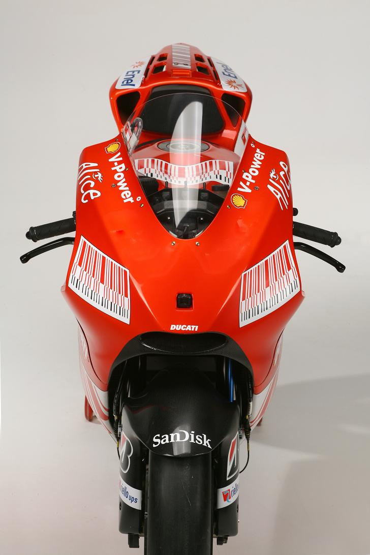 Ducati GP9 05