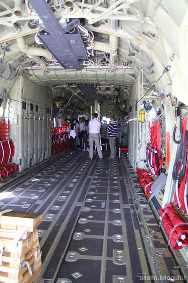 Lockheed Hercules C-130 raktér - Pápa légibázis