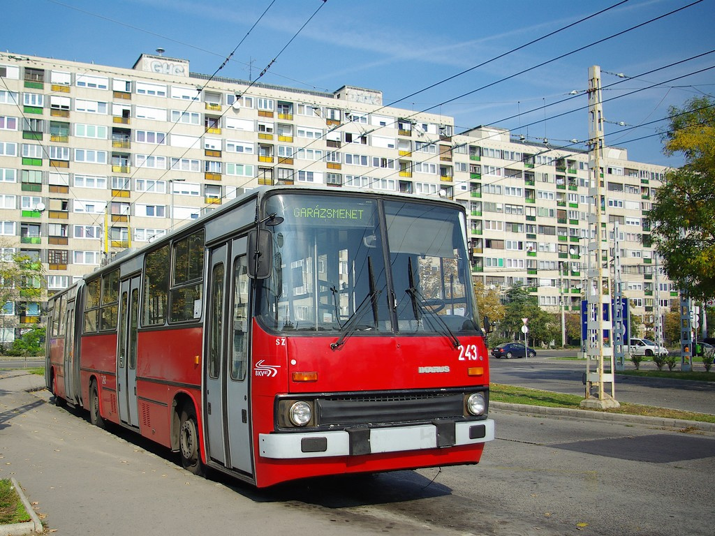 Ikarus 280T az Örs vezér téren 1 2008.10.12