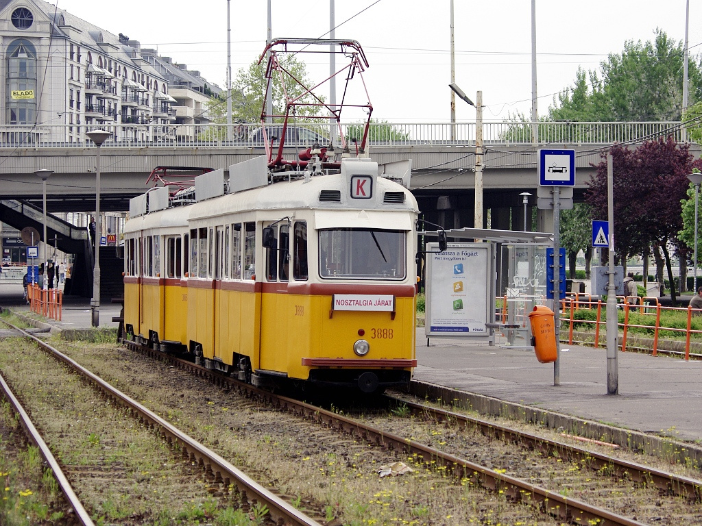 UV a Boráros téren 04 2011.04.25