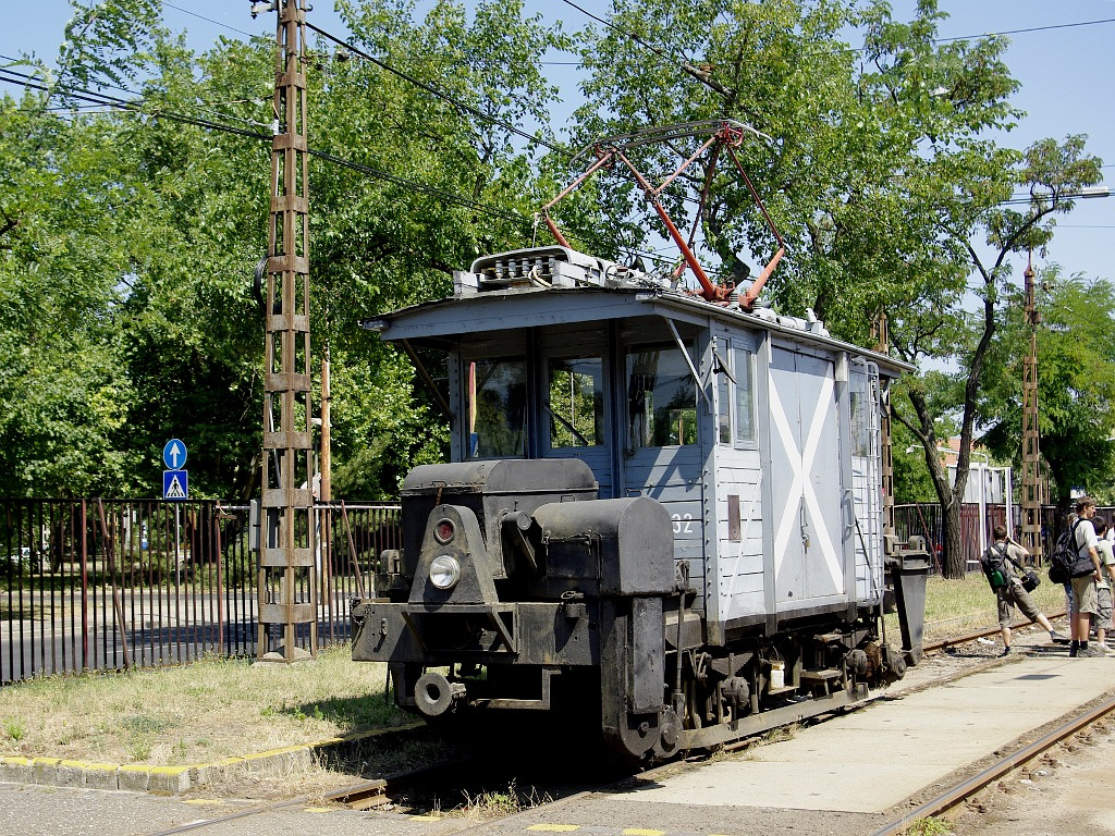 Hómuki Angyalföld kocsiszínben 7 2011.07.17