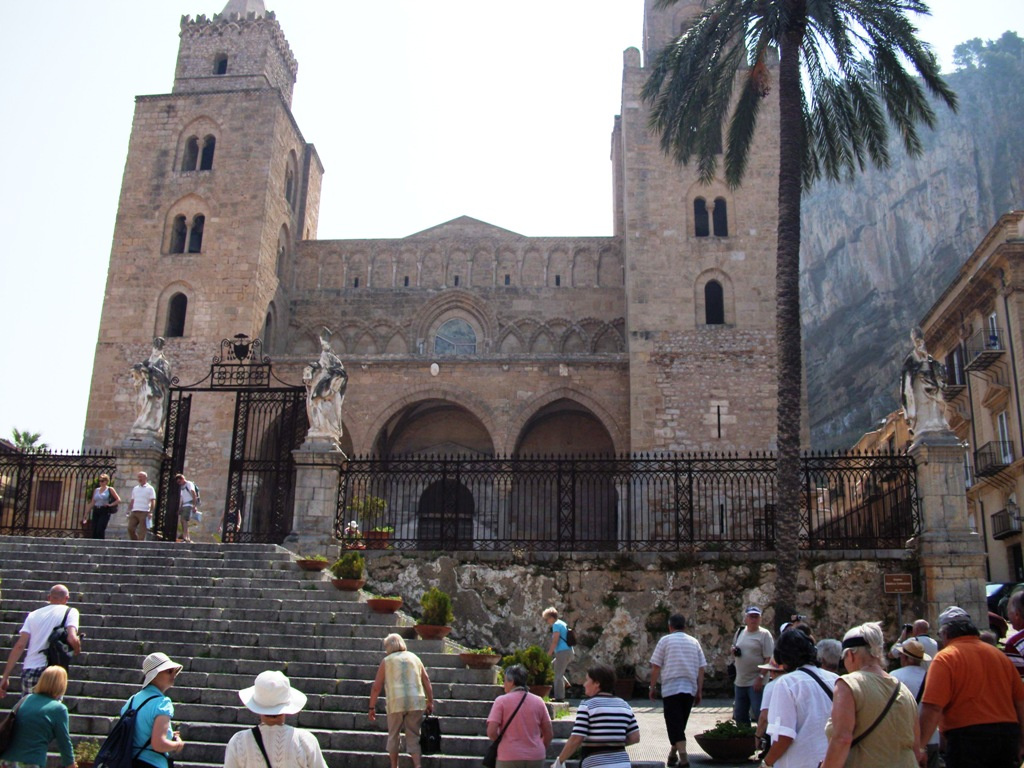 48. Cefalu Dóm