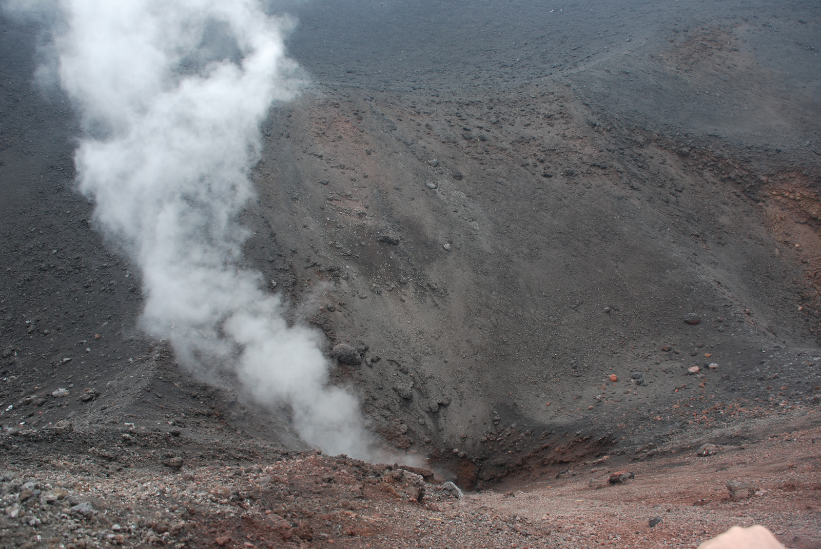 Etna 9 - kráter közelebbről