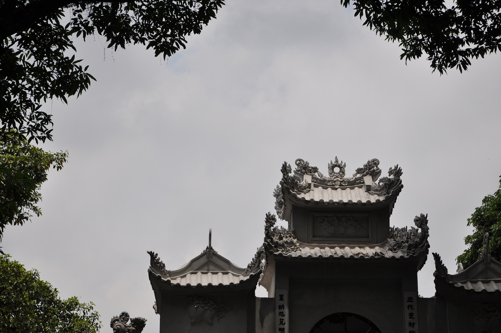 QuanThanh Pagoda 2