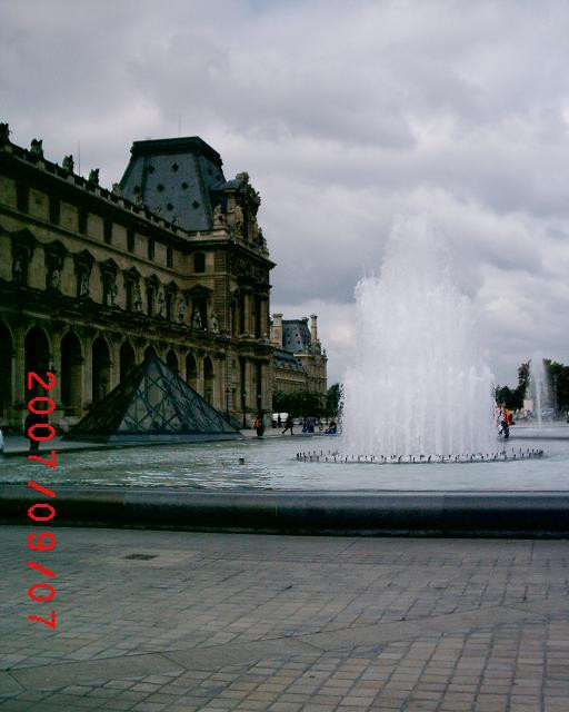 Louvre Franciaország 137