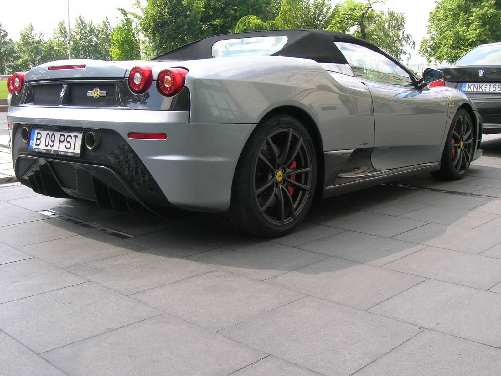 Ferrari Scuderia Spider 16M